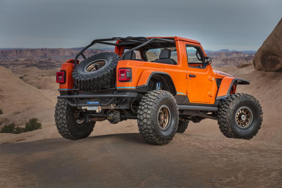  Jeep Sandstorm Concept (JL) 2018 года  (фото 15 из 50)